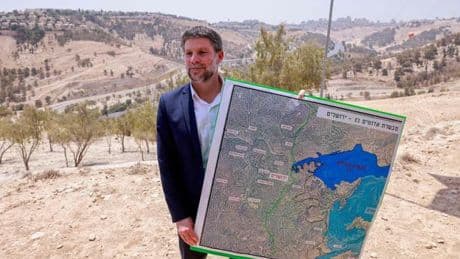Israël relance un projet “controversé” de colonies en Cisjordanie