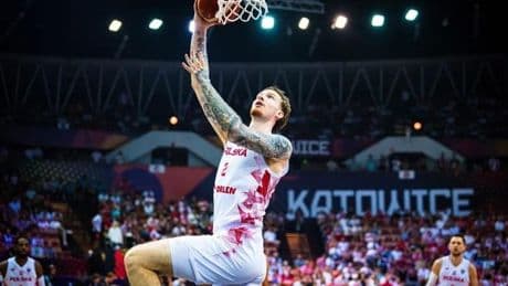 Olek Balcerowski sigue adelante en el Eurobasket y Mario Saint-Supéry queda eliminado