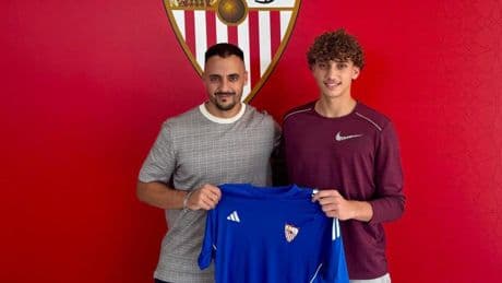 El Sevilla ata al 'nuevo Bono'
