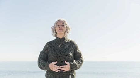 Por qué deberías incluir más ajo a tus platos si estás en la menopausia: así afecta al metabolismo