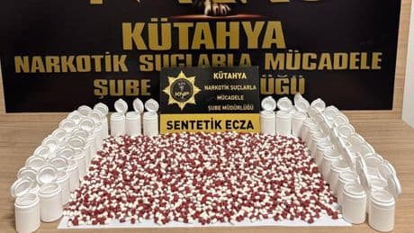 Kütahya'da zehir tacirlerine operasyon: 5 tutuklama