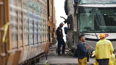 Workers' daily commute to Mexico City ends in tragedy in fatal train-bus collision