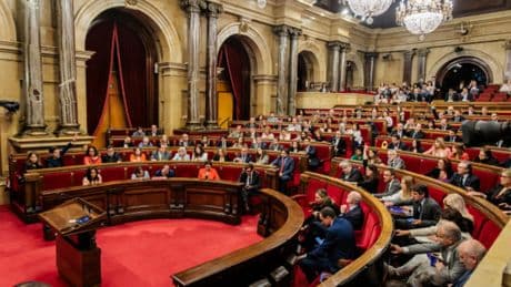 El Parlament avala el primer suplemento de crédito de 2.168 millones de euros con los votos a favor de PSC, ERC y Comuns
