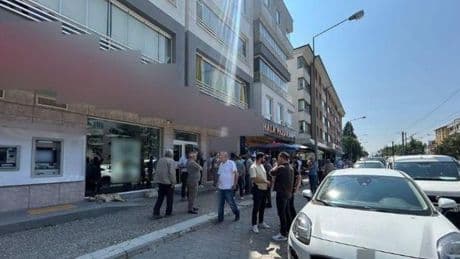 Pompalı tüfekle kredi istedi, kıskıvrak yakalandı