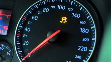Rote Kontrollleuchten im Auto und die Bedeutungen