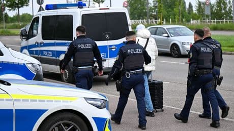 Mehr Asylbewerber raus als rein? - So läuft es in den Ländern!