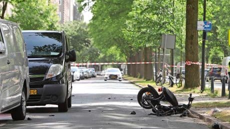 Bestuurder fatbike zwaargewond bij aanrijding in Den Haag