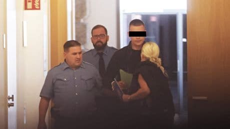 Täter (19) verurteilt - Vergewaltigtes Mädchen nennt Retterin „Engel“