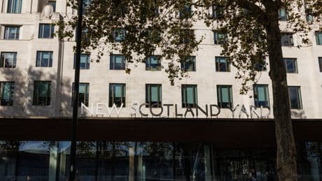 British Police Arrest Iranian Nationals in Counterterrorism Investigations