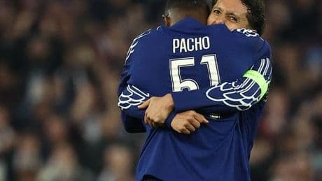 Aston Villa-PSG : les Parisiens qualifiés pour les demi-finales de la Ligue des champions après avoir plié sans rompre totalement