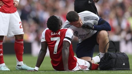 Arsenal'e kötü haber! Bukayo Saka uzun süre sahalardan uzak kalacak
