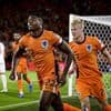 Dumfries blijft scoren in Oranje: 'Maar Memphis hoeft zich geen zorgen te maken'