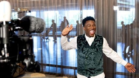 Lauwe reacties na repetitie Claude op Songfestival: ’Belooft niet veel goeds’