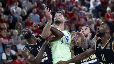 El Barça roza la proeza, pero se despide de la Euroliga ante el Mónaco