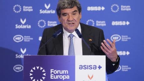El Banco de España avisa de que la recaudación por cotizaciones sociales ya supera la media de la UE tras la reforma de pensiones