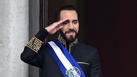 Bukele niega que permitir la reelección indefinida signifique “el fin de la democracia”