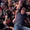 KIJK. Vincent Van Quickenborne crowdsurft op metalfestival: “Alcatraz was weer geweldig!”
