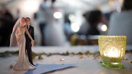 Une photographe de mariage se fait voler son appareil juste après la fête dans le Nord,  les mariés lancent un appel à l'aide