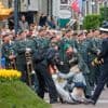 Marco Kroon grijpt in bij protest op Bevrijdingsdag: ‘Ik dacht: dat klopt niet’