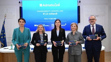Terna: da Bei, Sace e Intesa Sanpaolo 1,5 miliardi per l’Adriatic Link