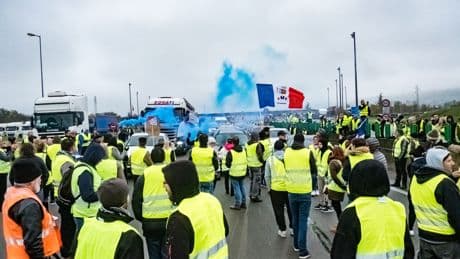 Plongée dans les messageries qui veulent tout bloquer le 10 septembre