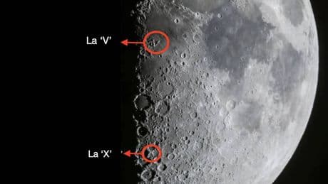 Una 'X' y una 'V' han aparecido en la superficie de la Luna: son el resultado de un curioso fenómeno
