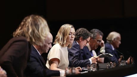 José Arnau dejará la vicepresidencia de Inditex  y Roberto Cibeira Moreiras será nuevo vocal del consejo