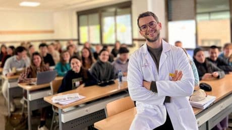 José Manuel Felices, médico: "La vitamina C del zumo de naranja no previene que contraigas un resfriado"