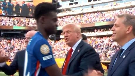 Fans rätseln - Wird Trump HIER eiskalt ignoriert?