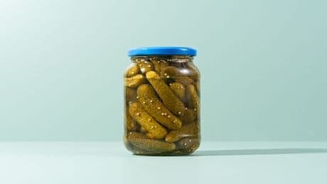 Schimmel, Geschmack oder Geruch? So erkennen Sie, ob Ihre Essiggurken noch gut sind