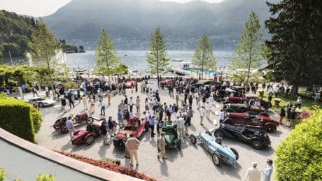 Strohhüte, Oldtimer und Clooney: Glamour am Comer See