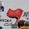 Gericht hatte Razzia gerügt: Ermittler halten Durchsuchung nach Anti-Merz-Graffiti weiter für rechtens