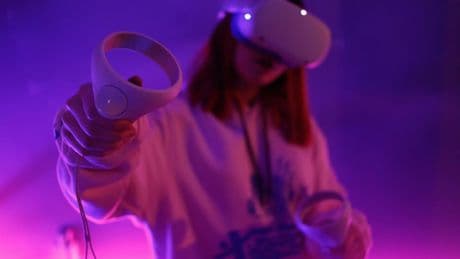 Meta va a por Apple: sus gafas VR son más baratas que las Vision Pro, y siguen bajando de precio