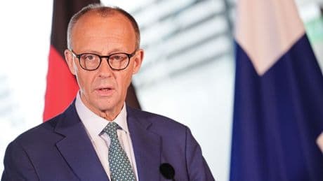 Deutschland und Ukraine: Kanzler nennt Waffen-Freigabe für Ukraine "notwendig"