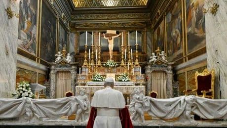 Papa Leone, la Chiesa che sfiderà l?IA. L'appello alla Curia: «Reggerò il peso con il vostro aiuto»