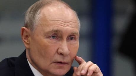 Russia economy meltdown as nation 'bleeding cash' and China 'shies away' from oil exports