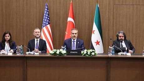 Dışişleri Bakanı Hakan Fidan, ABD'li ve Suriyeli mevkidaşlarıyla Antalya'da üçlü görüşme yaptı