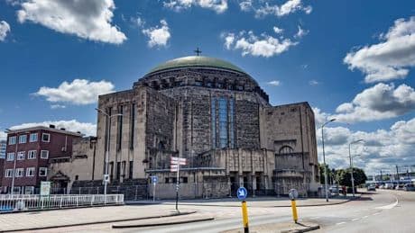 Koepelkerk in Maastricht per direct dicht om vallende gevelstenen
