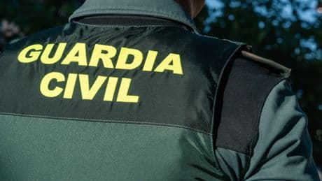 Muere una mujer y un hombre resulta herido tras una colisión entre dos turismos en Menasalbas