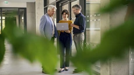 Kolumne „Mein Urteil“: Muss mein Arbeitgeber mir Auskunft über die Gehaltserhöhung von Kollegen geben?