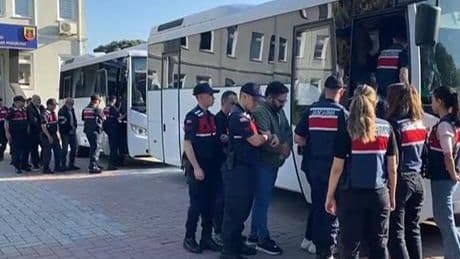 İBB’ye yolsuzluk soruşturmasında şüphelilerin ifadesi alınmaya başlandı