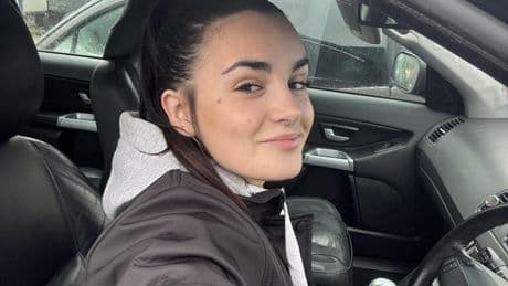 Itziar Velaz, experta en mecánica: "Estoy en este coche que está en perfecto estado y se tiene que destruir, ¿por qué?"