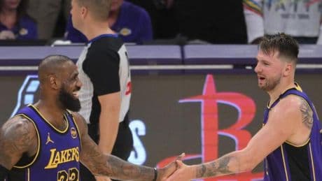 La diferencia entre el baloncesto europeo y americano para Luka Doncic y LeBron James