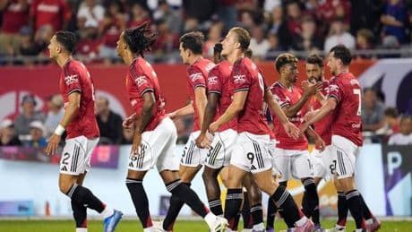 Under-threat Man Utd star who hierarchy criticised left his team-mates 'unconvinced'