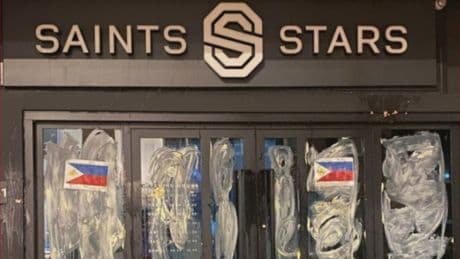 Ingang sportschool in Amsterdam beklad na berichten over uitbuiting schoonmakers