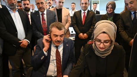Bakan Tekin'den okulların erken tatil talebine yanıt: "180 günü tamamlamalıyız"