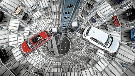 El desplome de los fabricantes europeos de coches amenaza a la automoción vasca