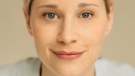 Bestsellerautorin Giulia Enders: "Wir können unseren Körper zum Komplizen machen"