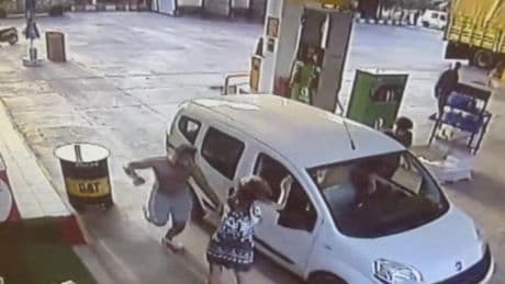 Fethiye’de kadına şiddet: Akaryakıt istasyonunda darbedildi