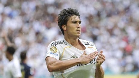 Gonzalo, renovado y con cláusula de crack